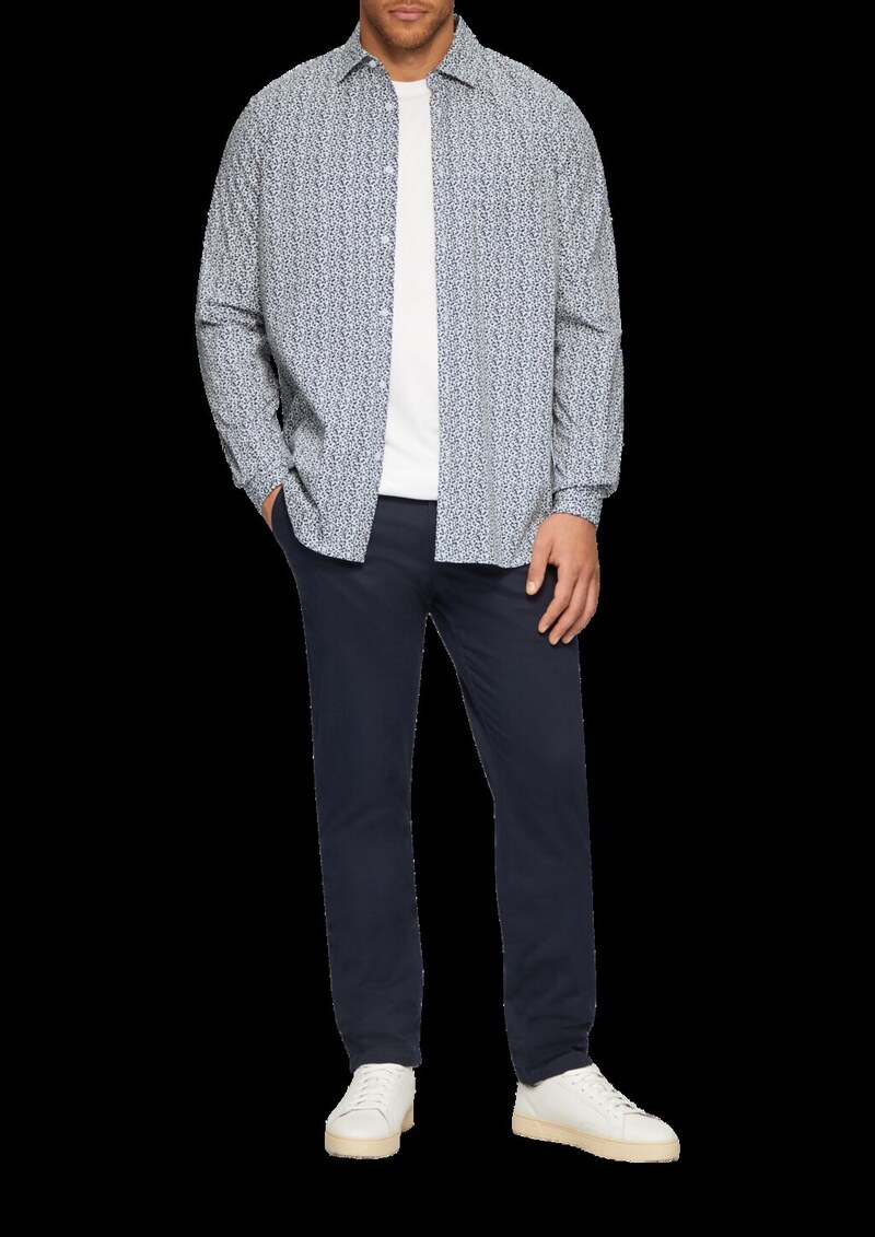 Slim Fit: Gemustertes Hemd mit Kentkragen