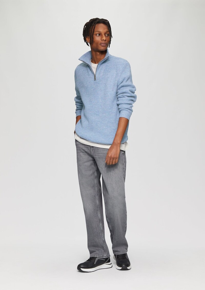 Strick-Troyer mit Rippstruktur