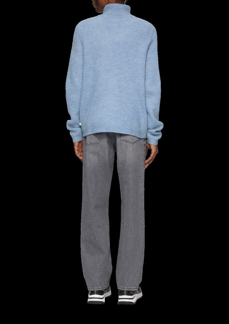 Strick-Troyer mit Rippstruktur