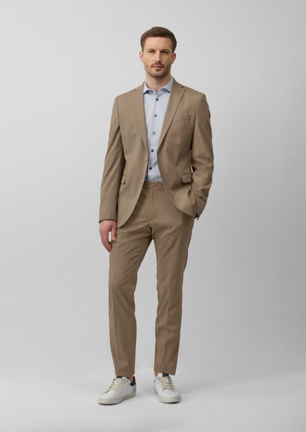 Tailored Fit: Fein gemustertes Langarmhemd mit Haifisch-Kragen