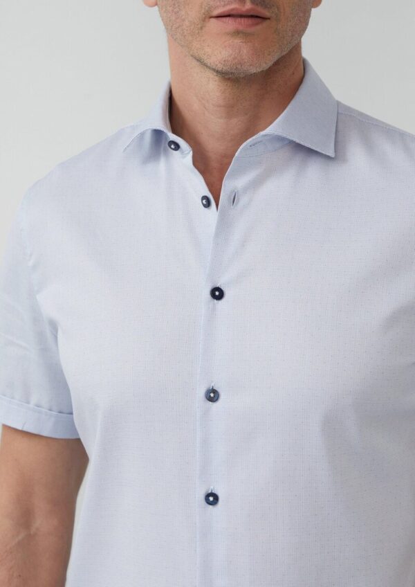 Tailored Fit: Fein gemustertes Kurzarm-Hemd aus Baumwollstretch