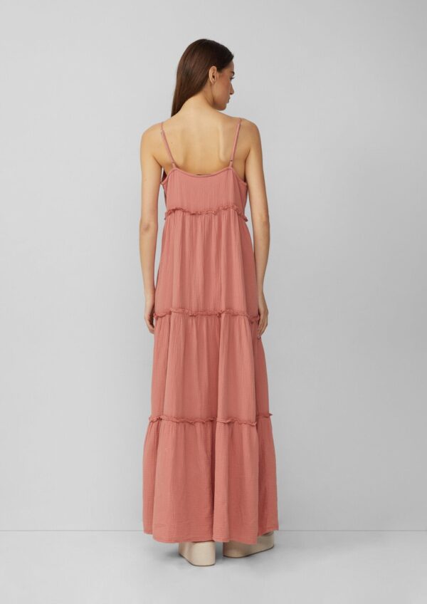 Langes Kleid aus Musselin | QS x Sarah & Tini