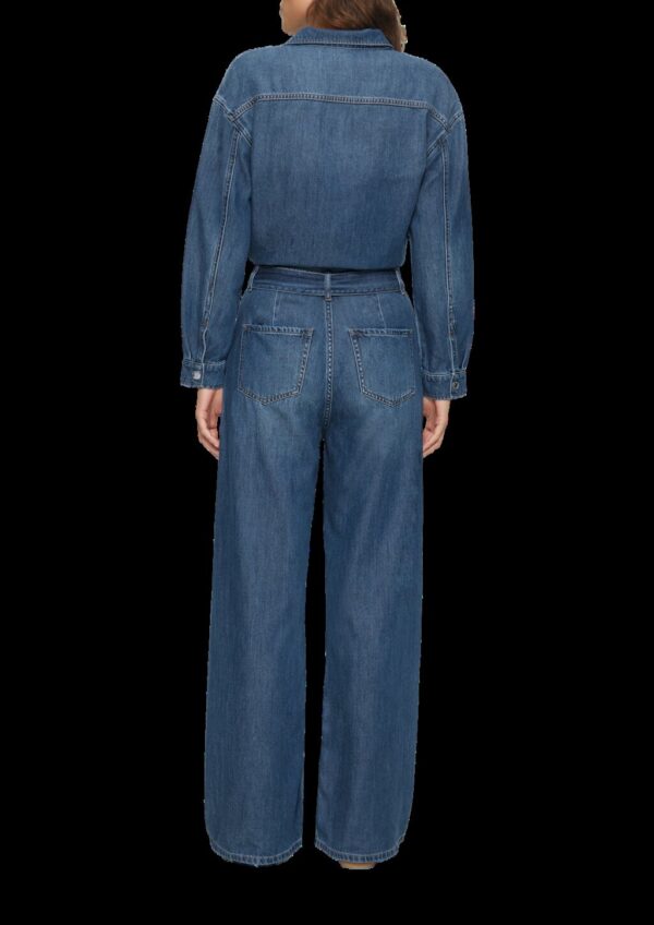 Denim-Jumpsuit mit Gürtel und überschnittenen Schultern