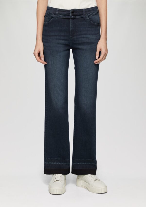 Flared Jeans / Slim Fit / Mid Rise / Bootcut Leg / Gürtel