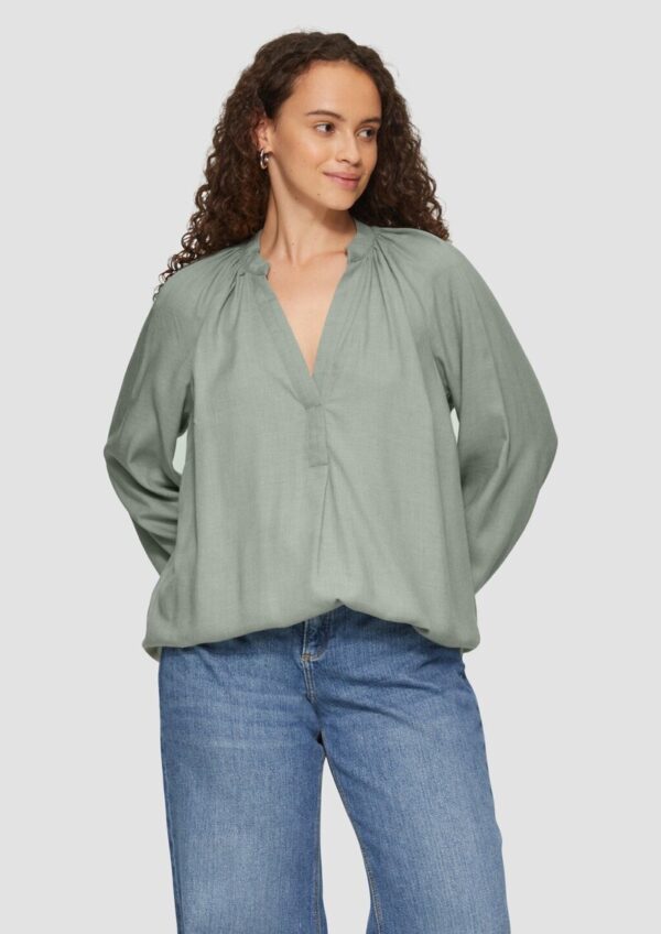 Melierte Viskosebluse mit Raffung