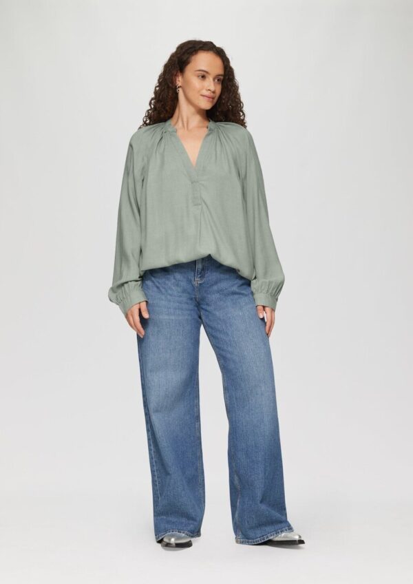 Melierte Viskosebluse mit Raffung