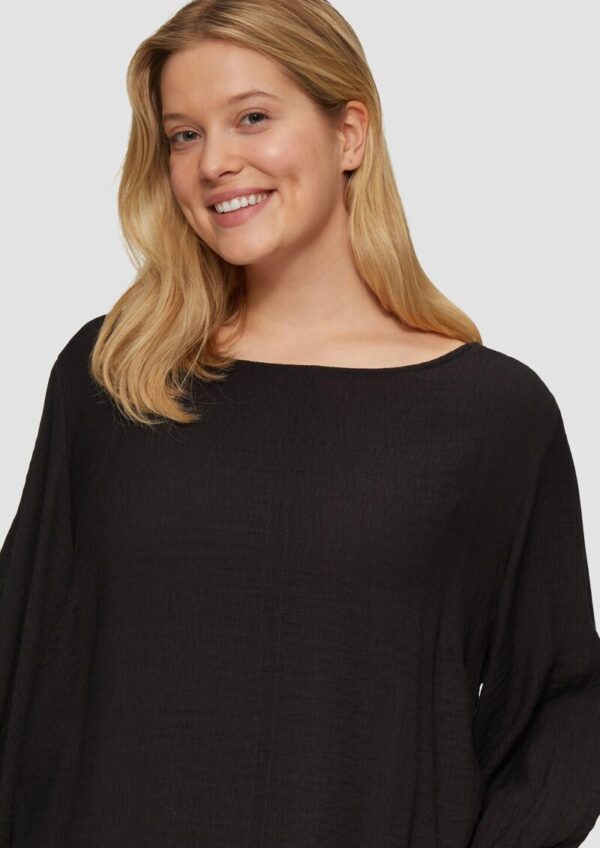 Strukturiertes T-Shirt im Fabricmix mit U-Boot-Ausschnitt