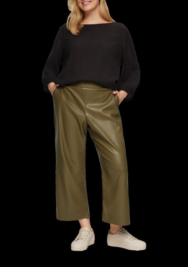 Strukturiertes T-Shirt im Fabricmix mit U-Boot-Ausschnitt