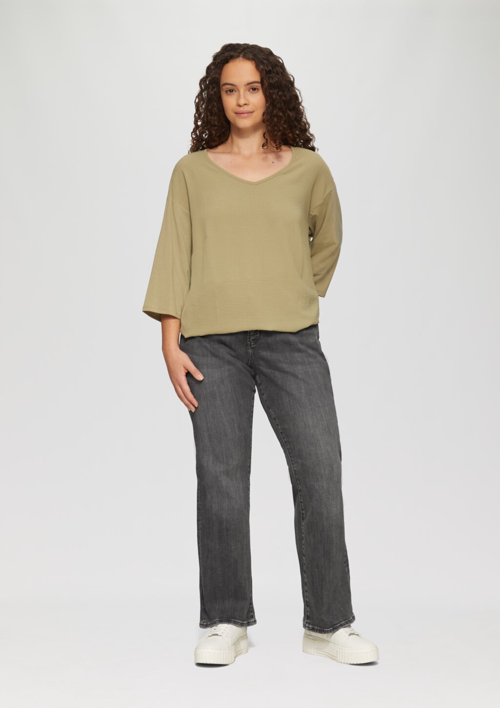 Jeans / Slim Fit / Mid Rise / Bootcut Leg