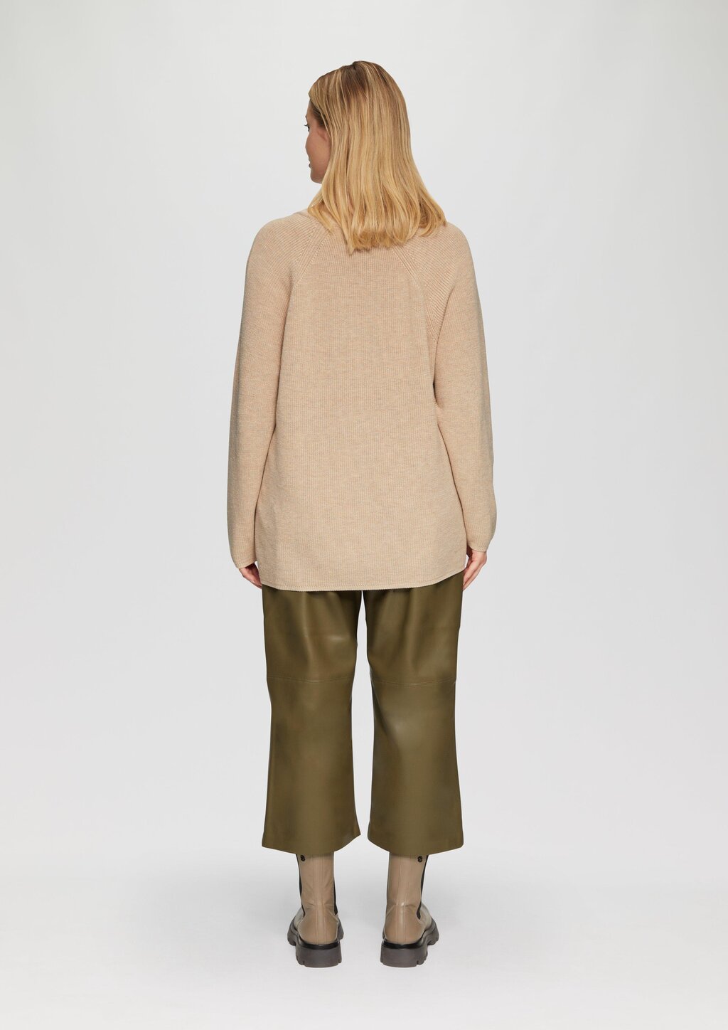 Strickpullover mit V-Ausschnitt im Relaxed Fit