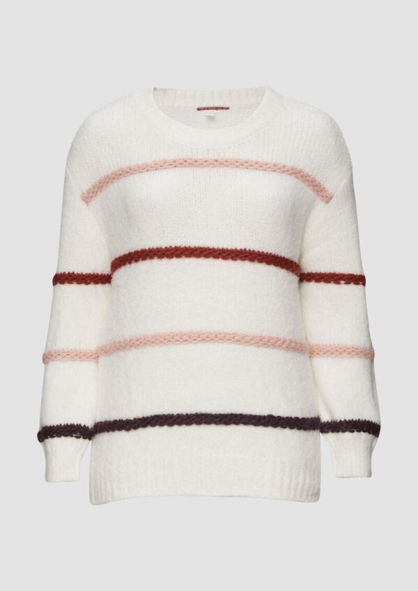 Flauschiger Pullover mit überschnittenen Schultern