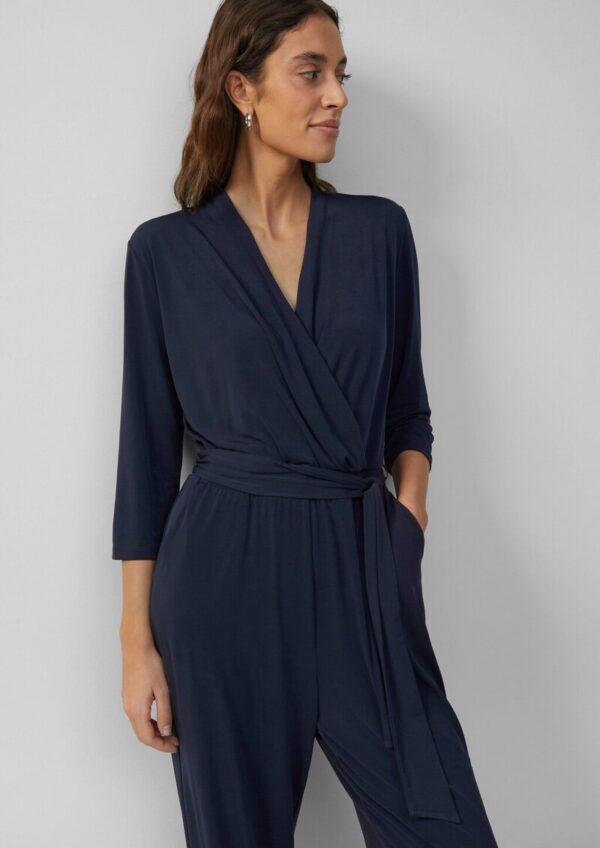 Fließender Jumpsuit in Wickeloptik mit Bindegürtel