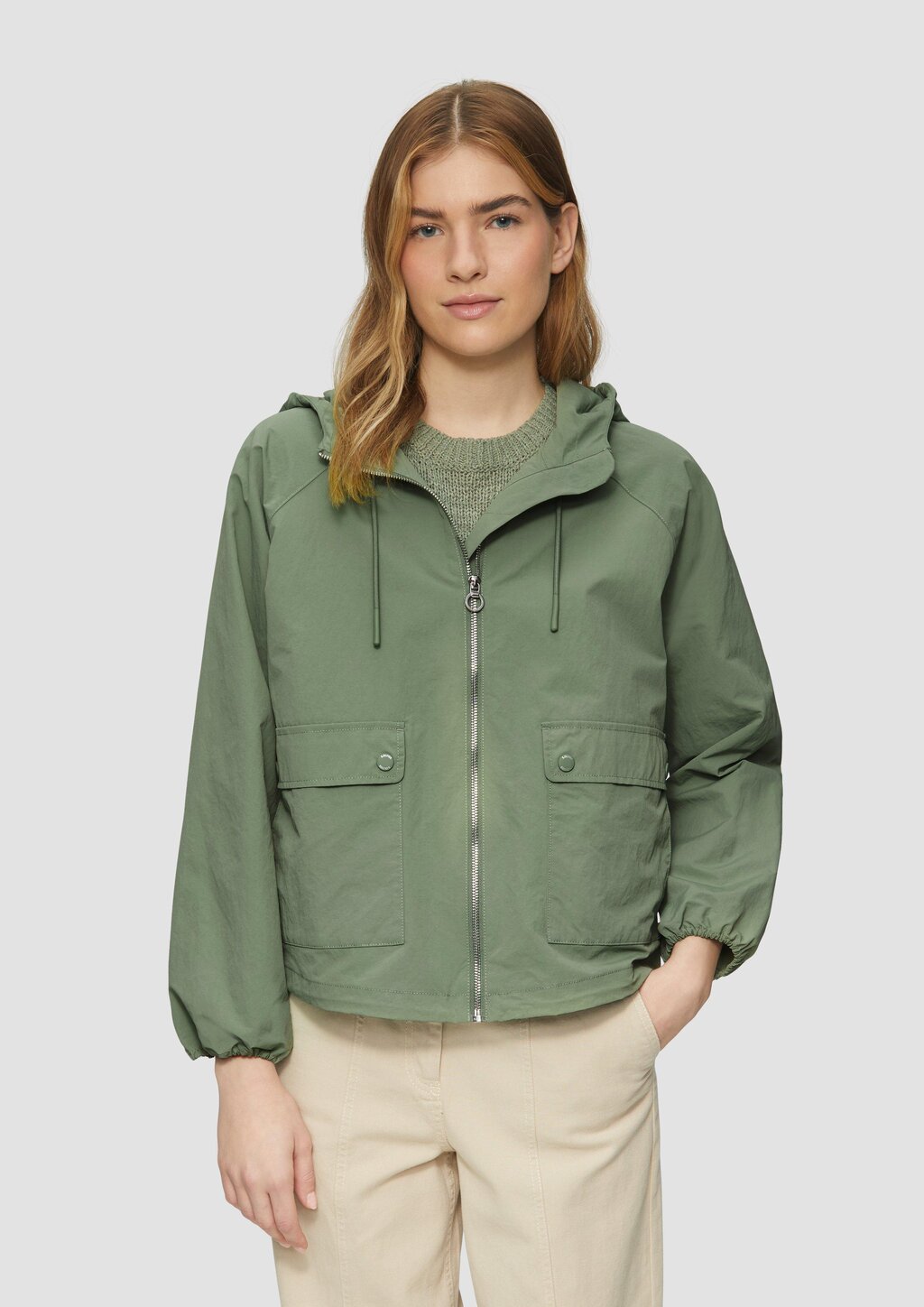 Leichte Outdoor-Jacke im Relaxed Fit mit Fledermausärmeln und Kapuze