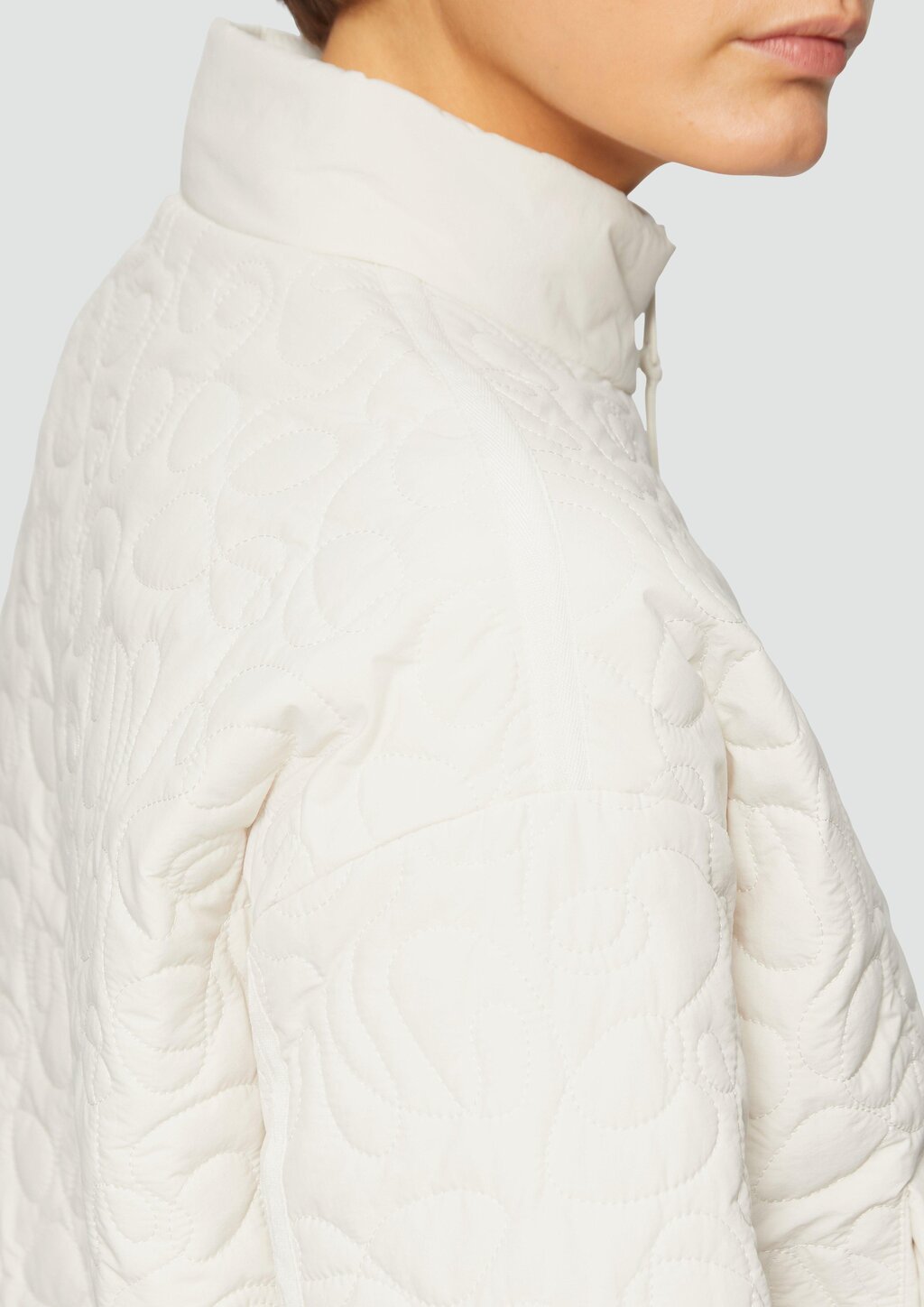 Oversized Jacke mit Steppmuster und seitlichen Druckknöpfen