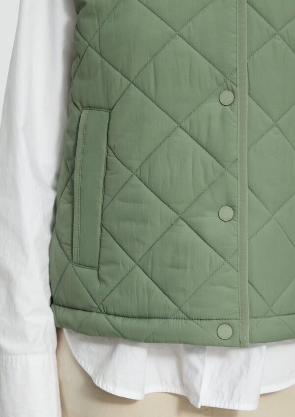 Steppweste mit Rautenmuster und Stehkragen