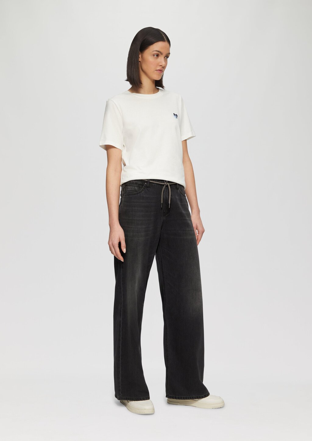 Jeans Suri / Regular Fit / Mid Rise / Wide Leg