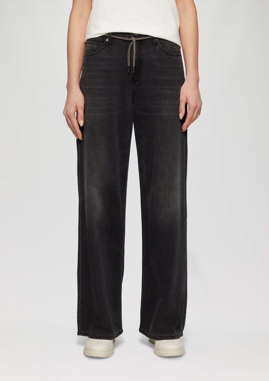 Jeans Suri / Regular Fit / Mid Rise / Wide Leg
