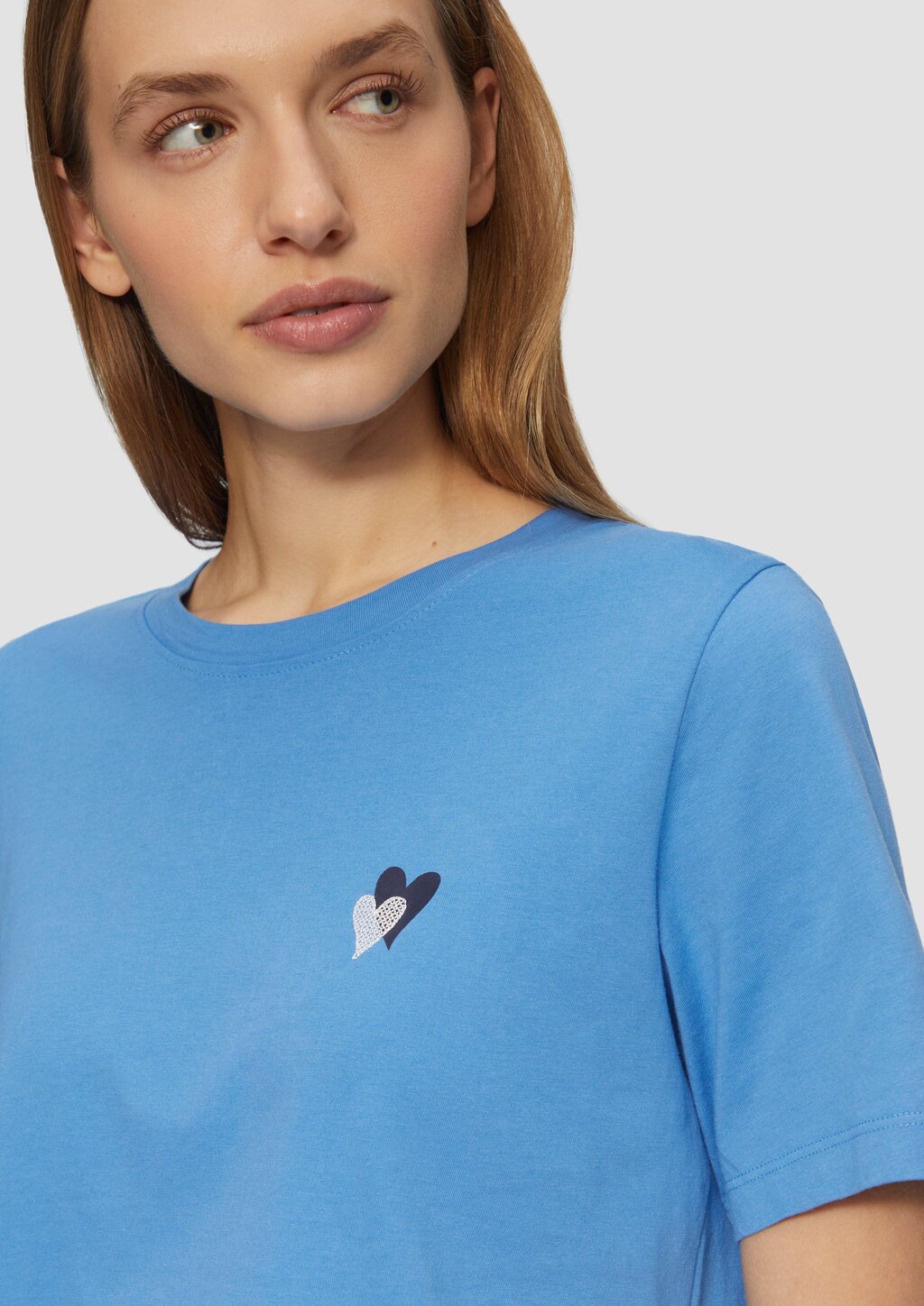 T-Shirt im Relaxed Fit mit Herz-Stickerei