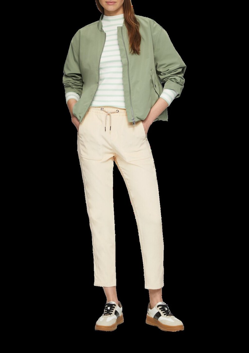 Jogpants aus Feincord mit Elastikbund