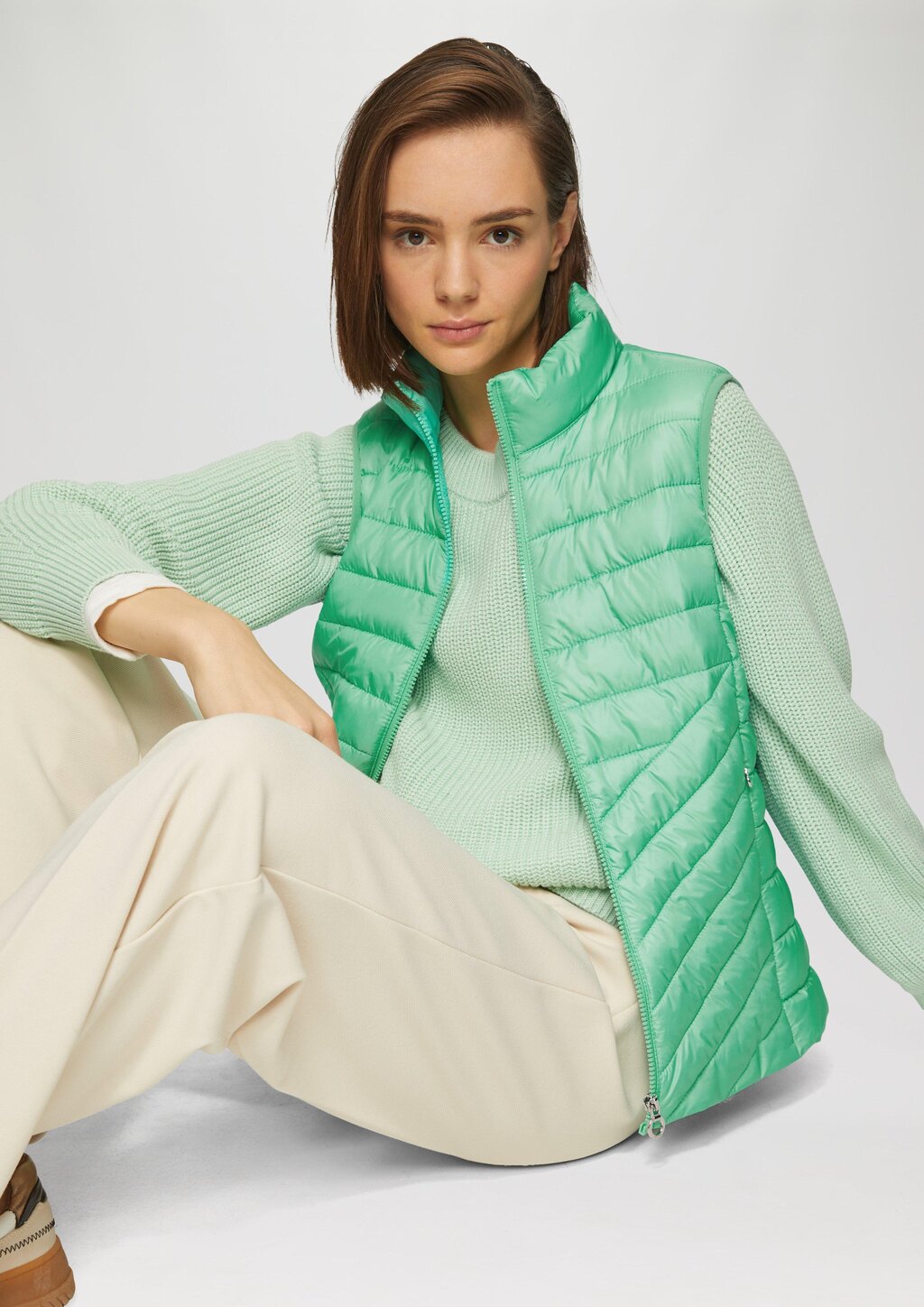 Leichte Steppweste mit Stehkragen