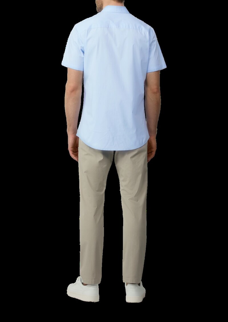Tailored Fit: Feines Kurzarm-Hemd aus hochwertigem Baumwollstretch