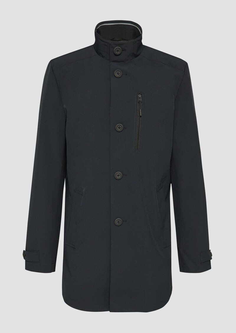 Elastischer Mantel mit wasserabweisender Funktion