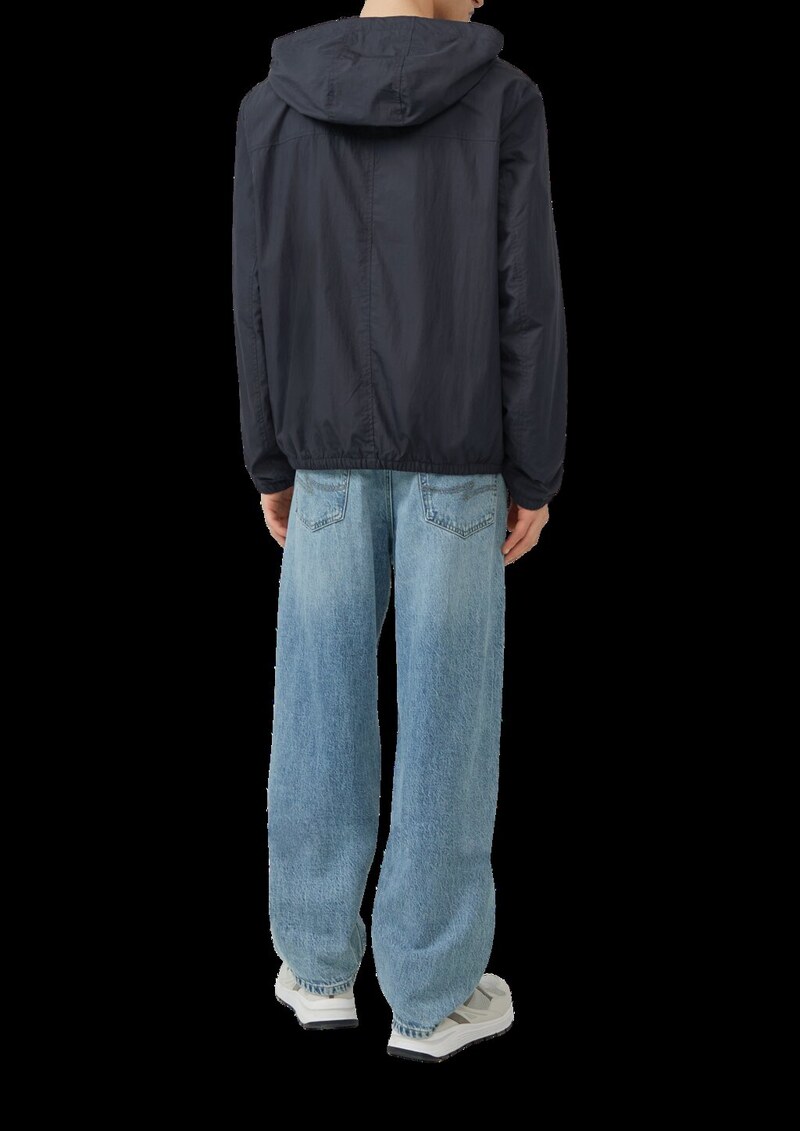 Packable Windbreaker mit Kapuze