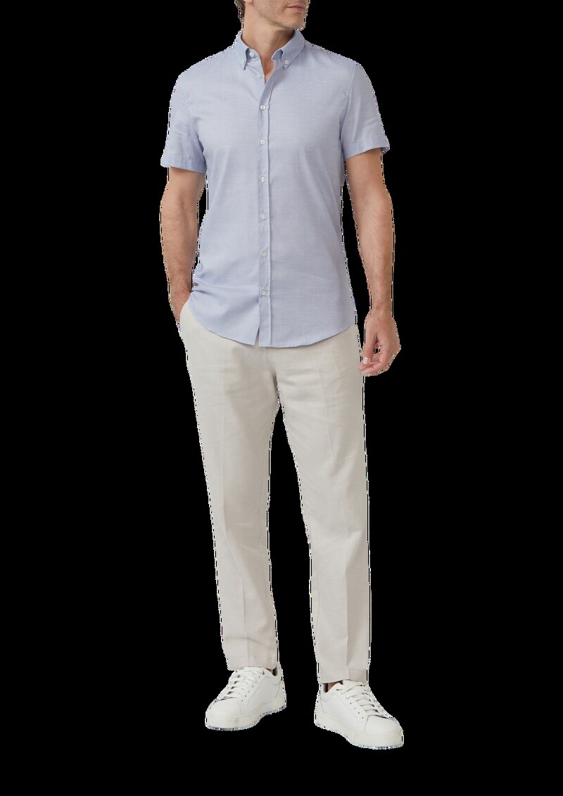 Tailored Fit: Baumwollhemd mit Fischgrätmuster