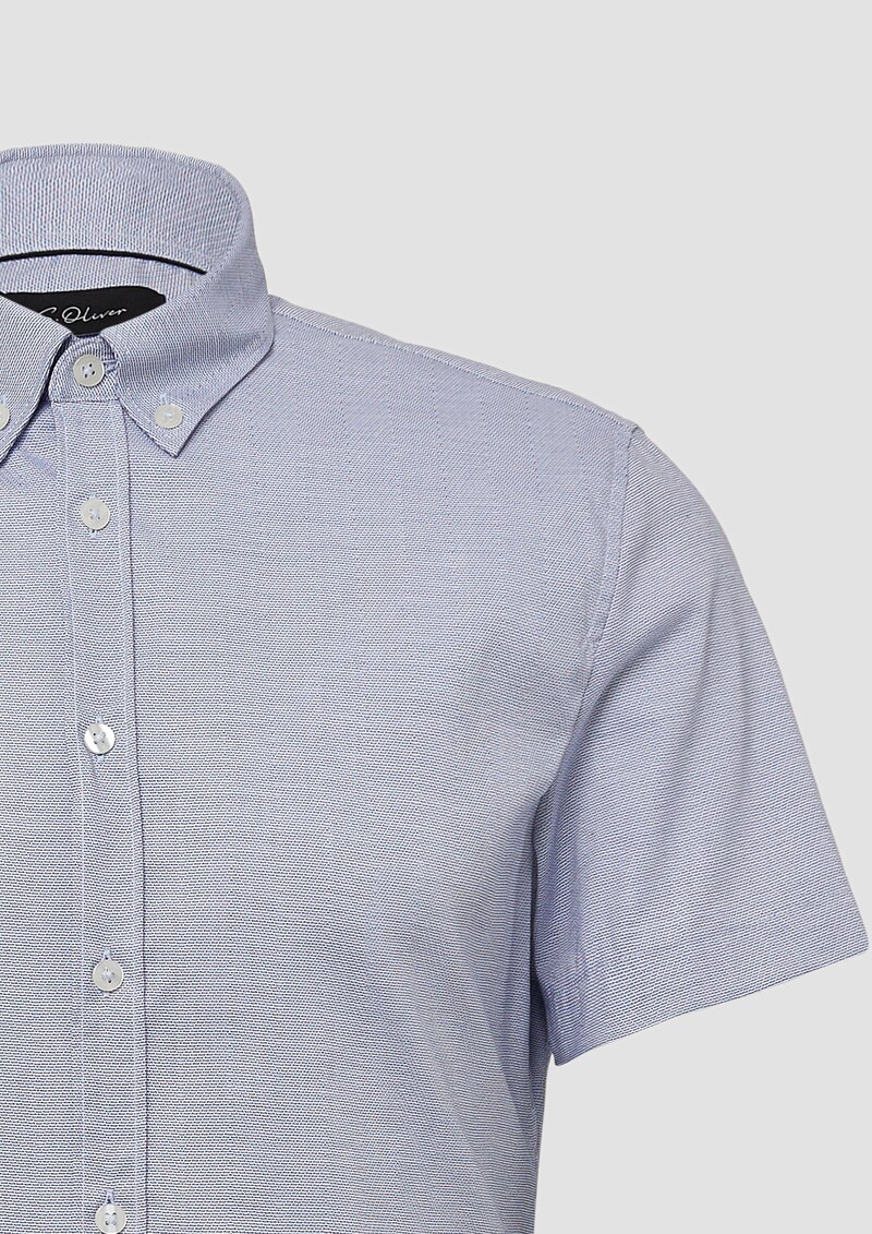 Tailored Fit: Baumwollhemd mit Fischgrätmuster