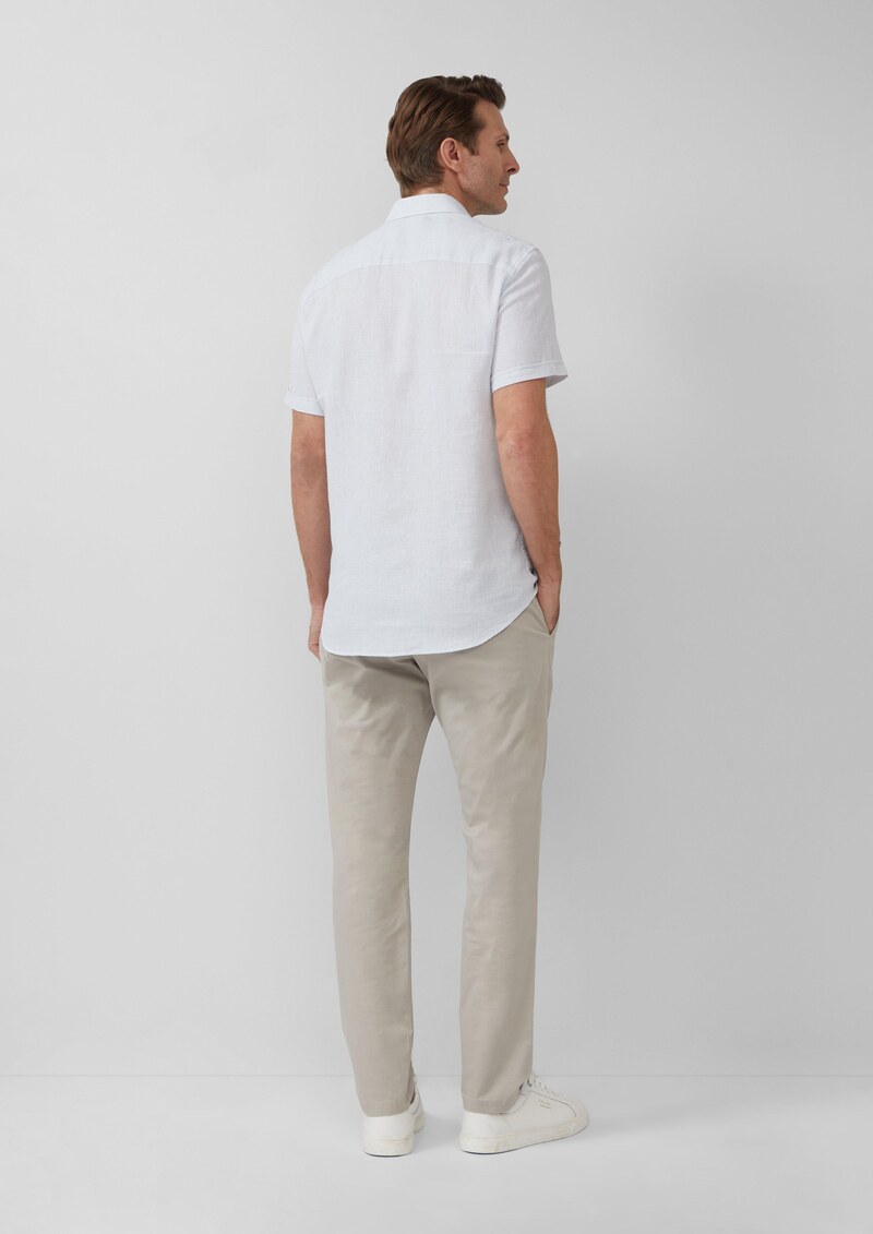 Tailored Fit: Strukturiertes Kurzarmhemd aus Leinemix
