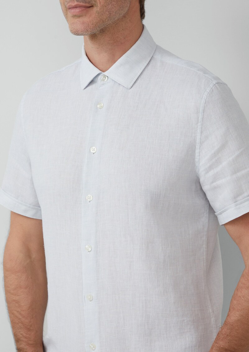 Tailored Fit: Strukturiertes Kurzarmhemd aus Leinemix