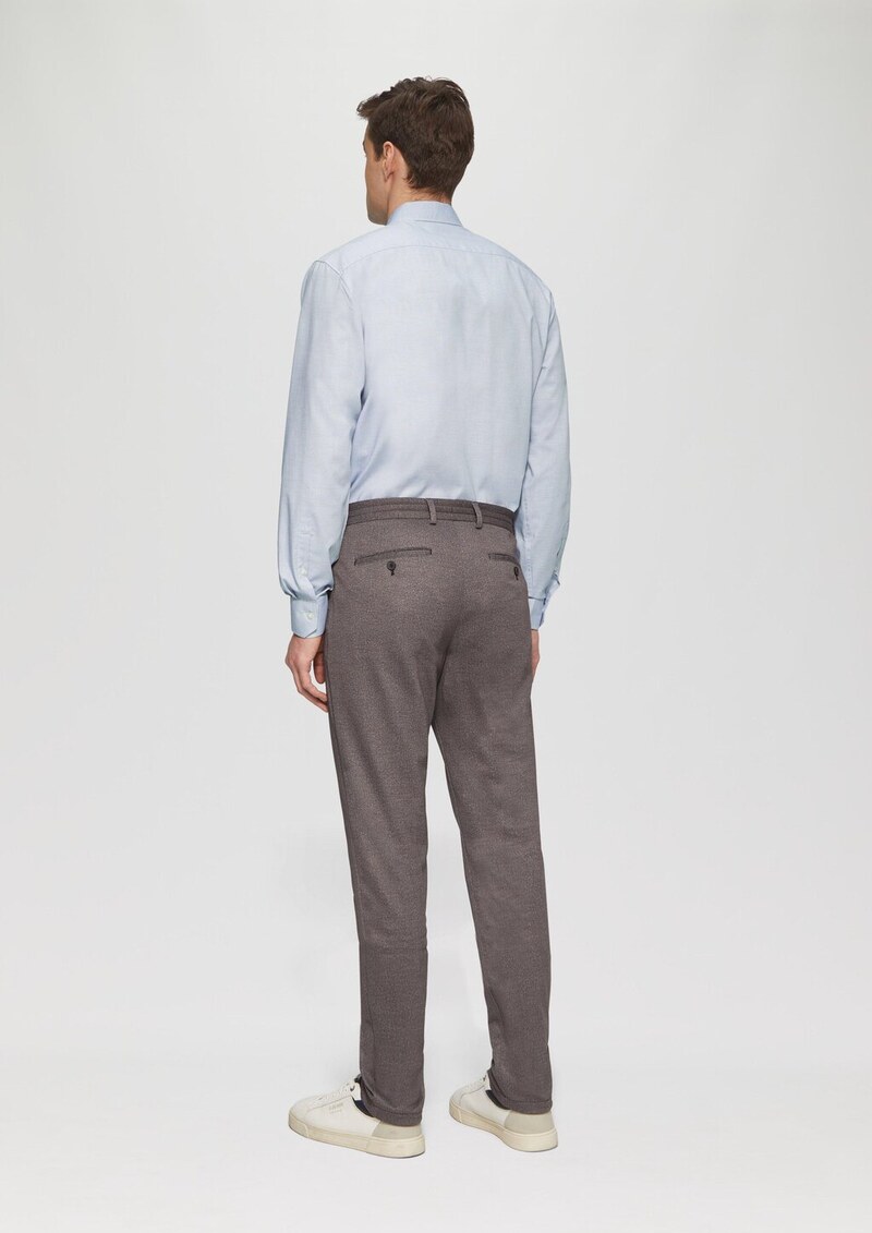 Tailored Fit: Elastisches Baumwollhemd mit Strukturmuster