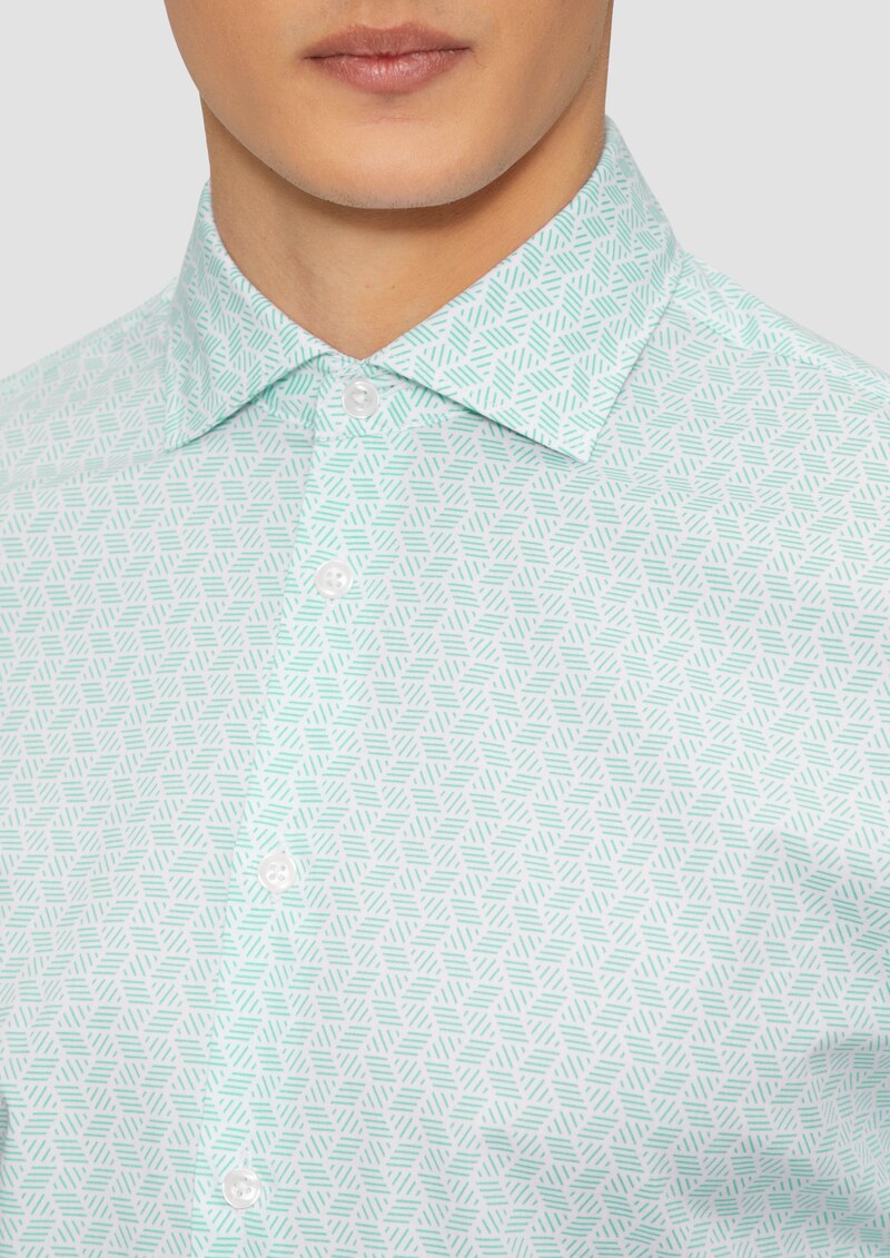 Tailored Fit: Elastisches Baumwollhemd mit All-over-Print