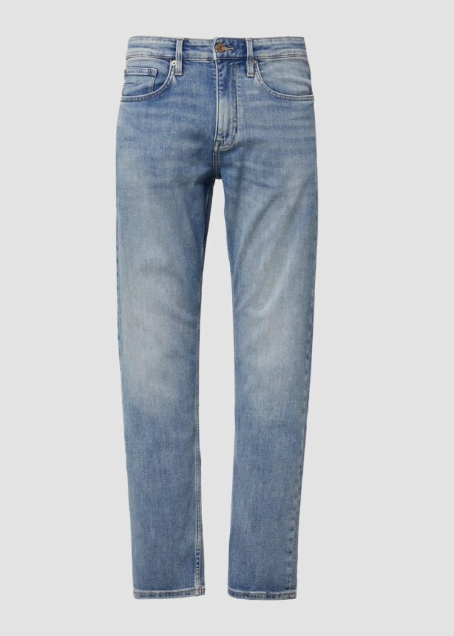 Jeans Mauro / Regular Fit / Mid Rise / Tapered Leg