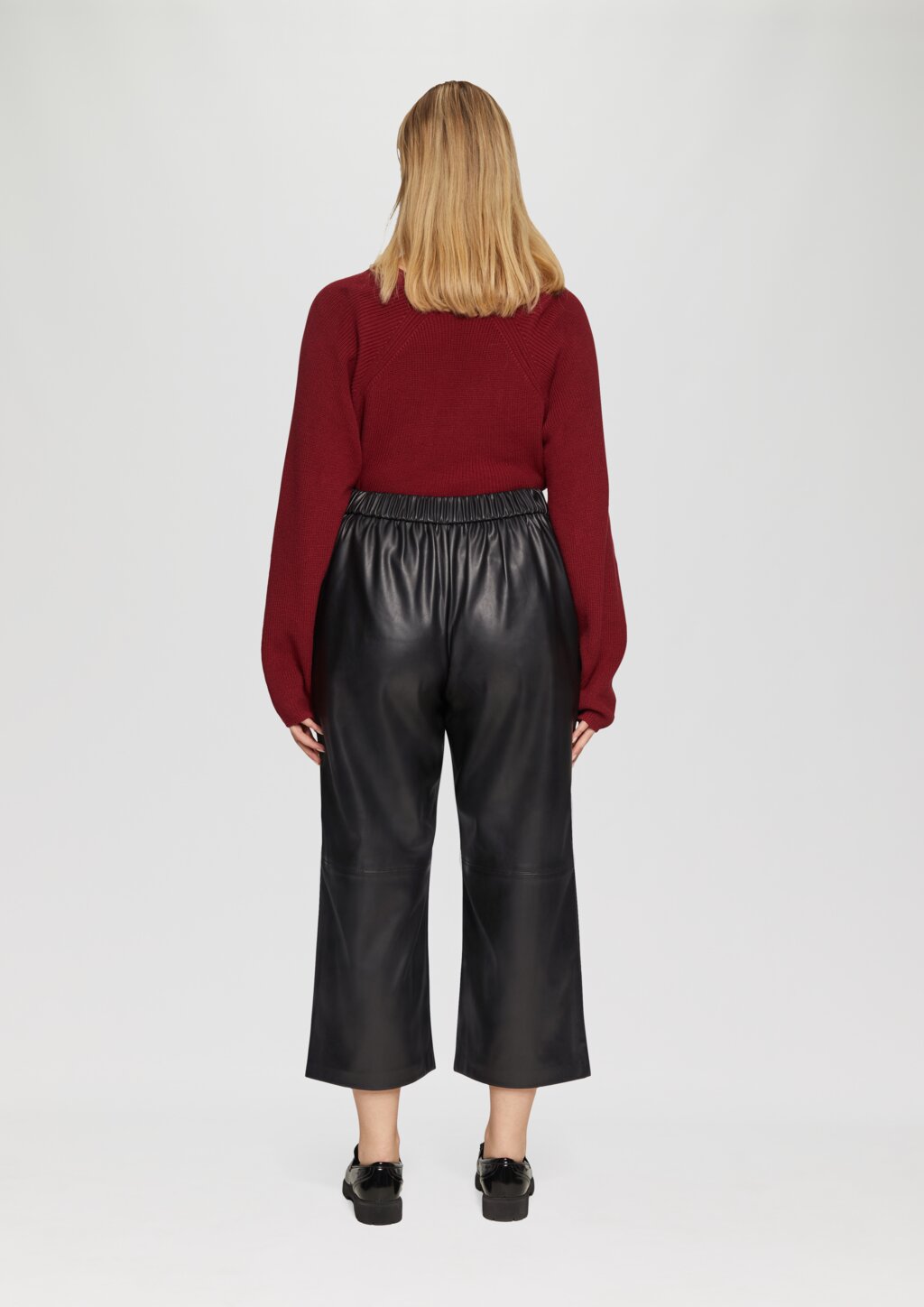 Culotte aus Lederimitat mit Nahtdetails