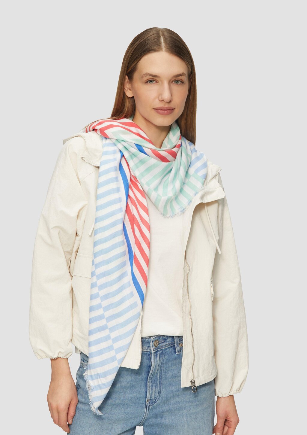 Lässiger quadratischer Schal aus Viskosemix