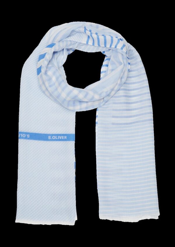 Lässiger Schal mit feinem Streifenmuster
