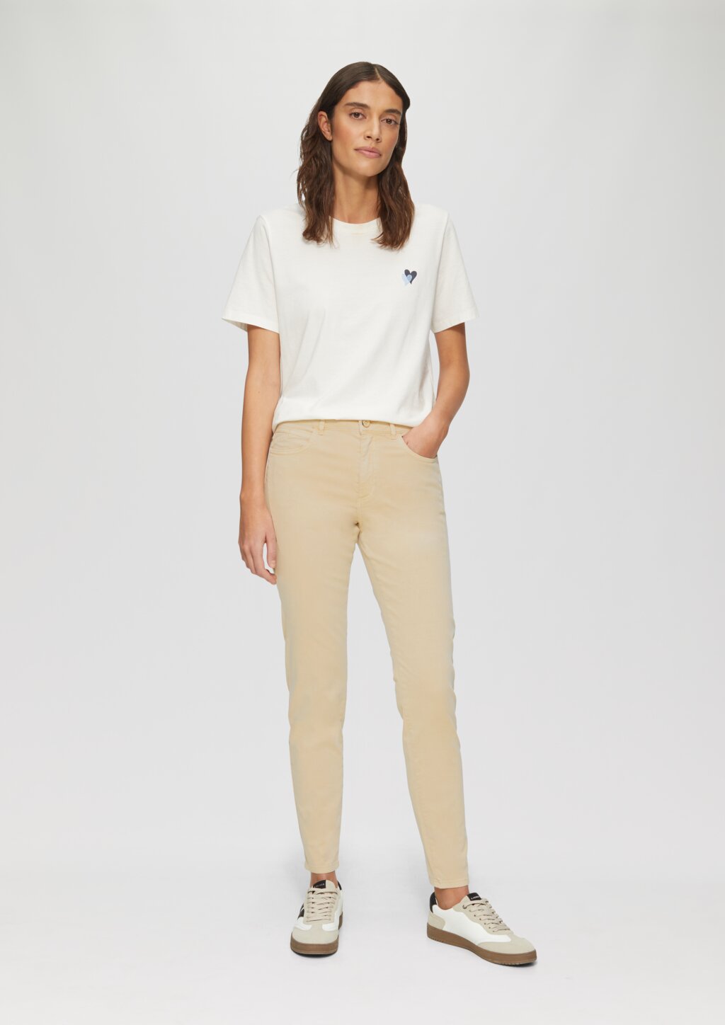 Gewaschene Hose im Slim Fit aus Baumwollsatin