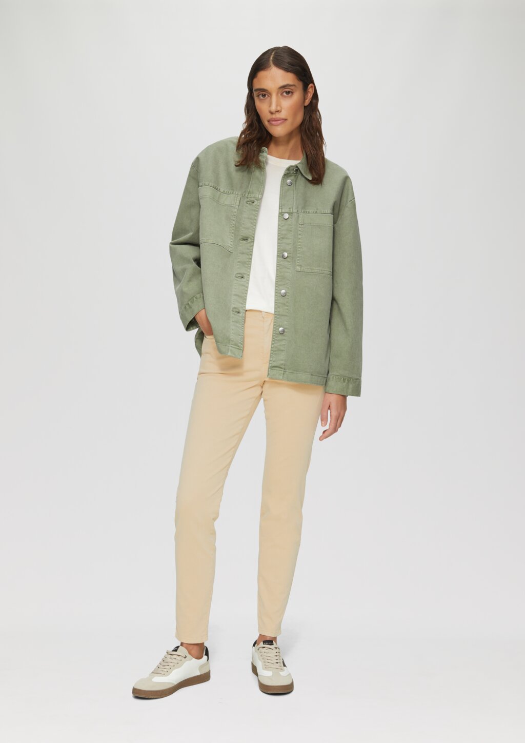 Gewaschene Hose im Slim Fit aus Baumwollsatin