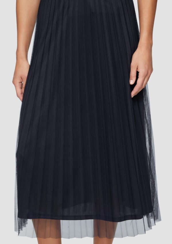 Eleganter Midirock aus plissiertem Mesh