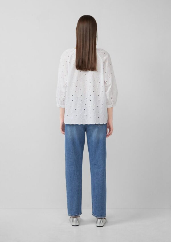 Bluse mit Lochstickerei