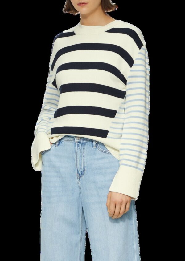 Rundhals-Pullover im Streifenmix