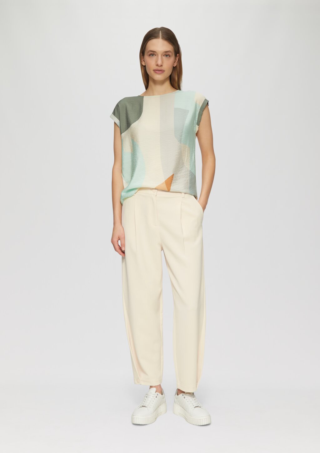 Cropped Hose mit Barrel Leg und Saum-Detail