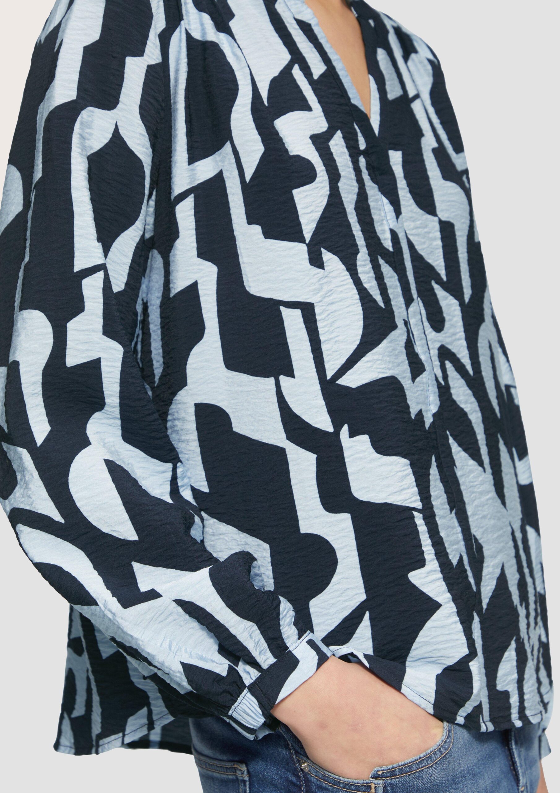 Bluse aus Viskosemix mit Raffung