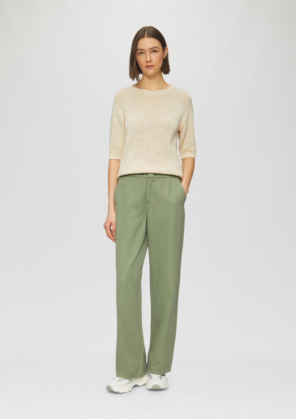 Strickpullover aus Bändchengarn mit 3/4-Ärmeln