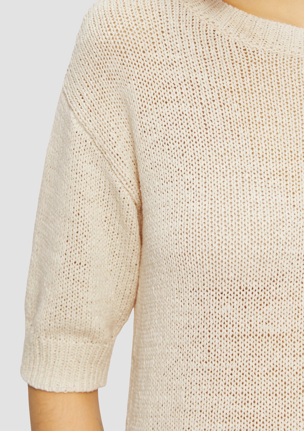 Strickpullover aus Bändchengarn mit 3/4-Ärmeln