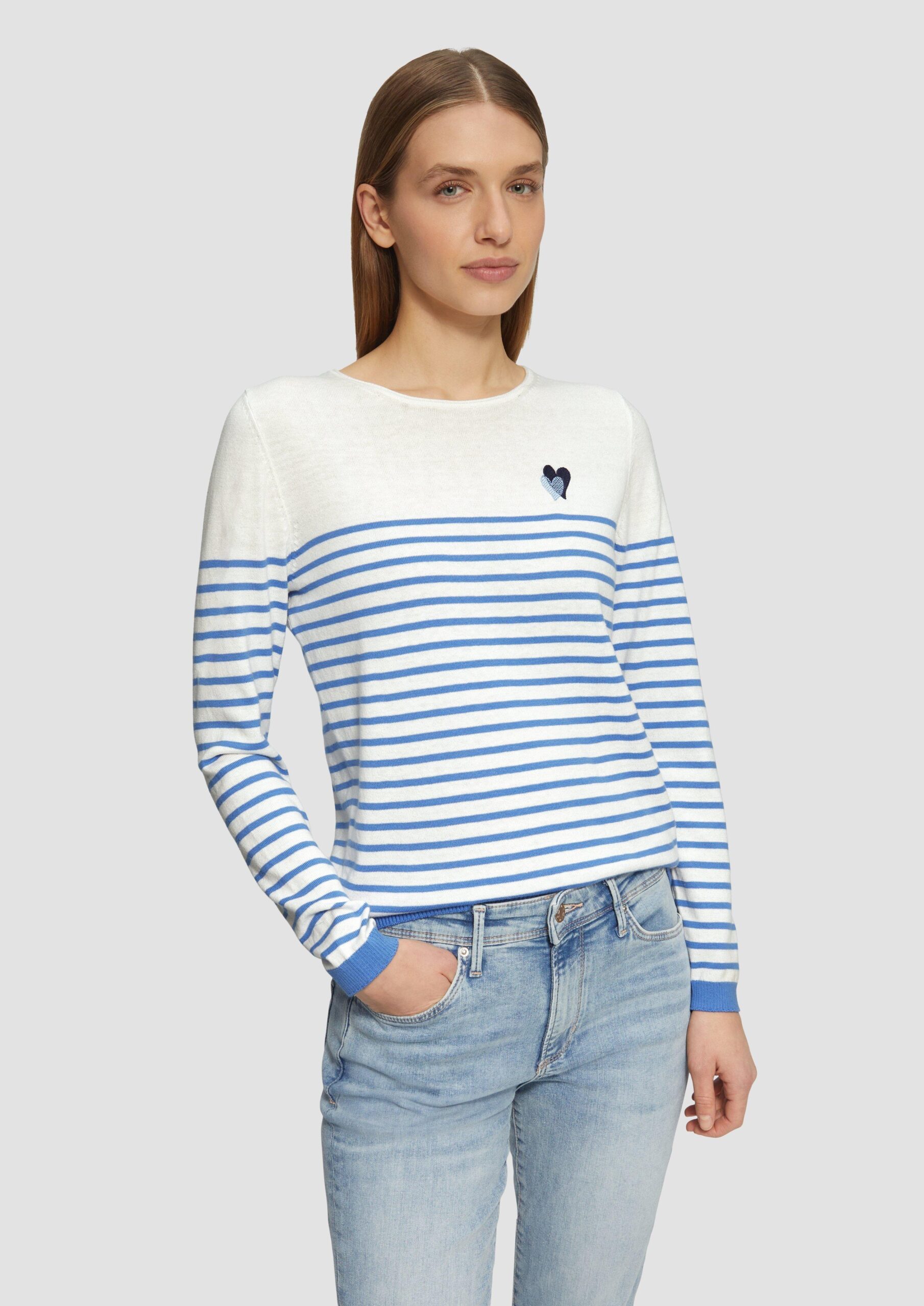 Strickpullover mit Herz-Stickerei