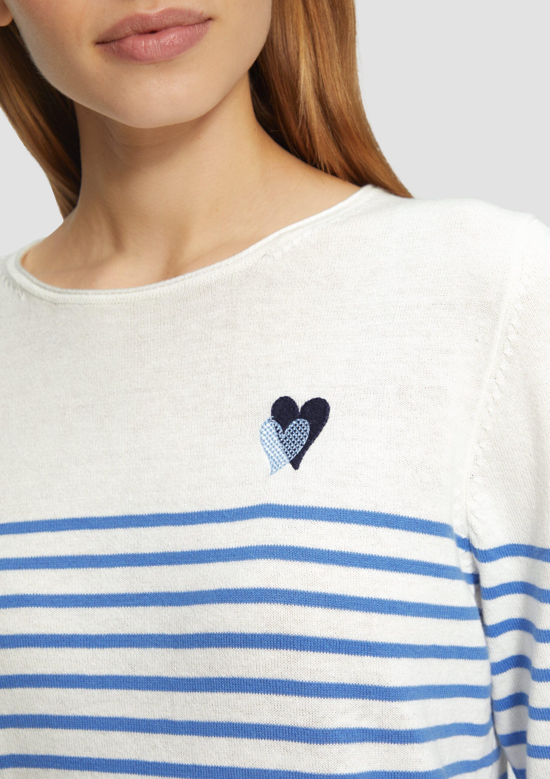 Strickpullover mit Herz-Stickerei