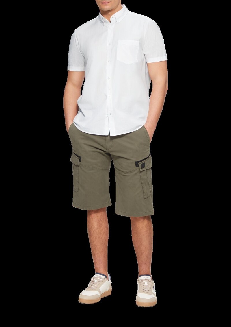 Regular Fit: Kurzarmhemd mit Struktur-Streifen und Button-Down-Kragen