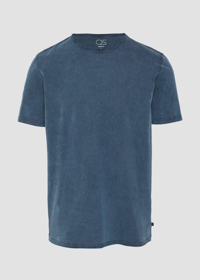 Gewaschenes T-Shirt mit Rollkante